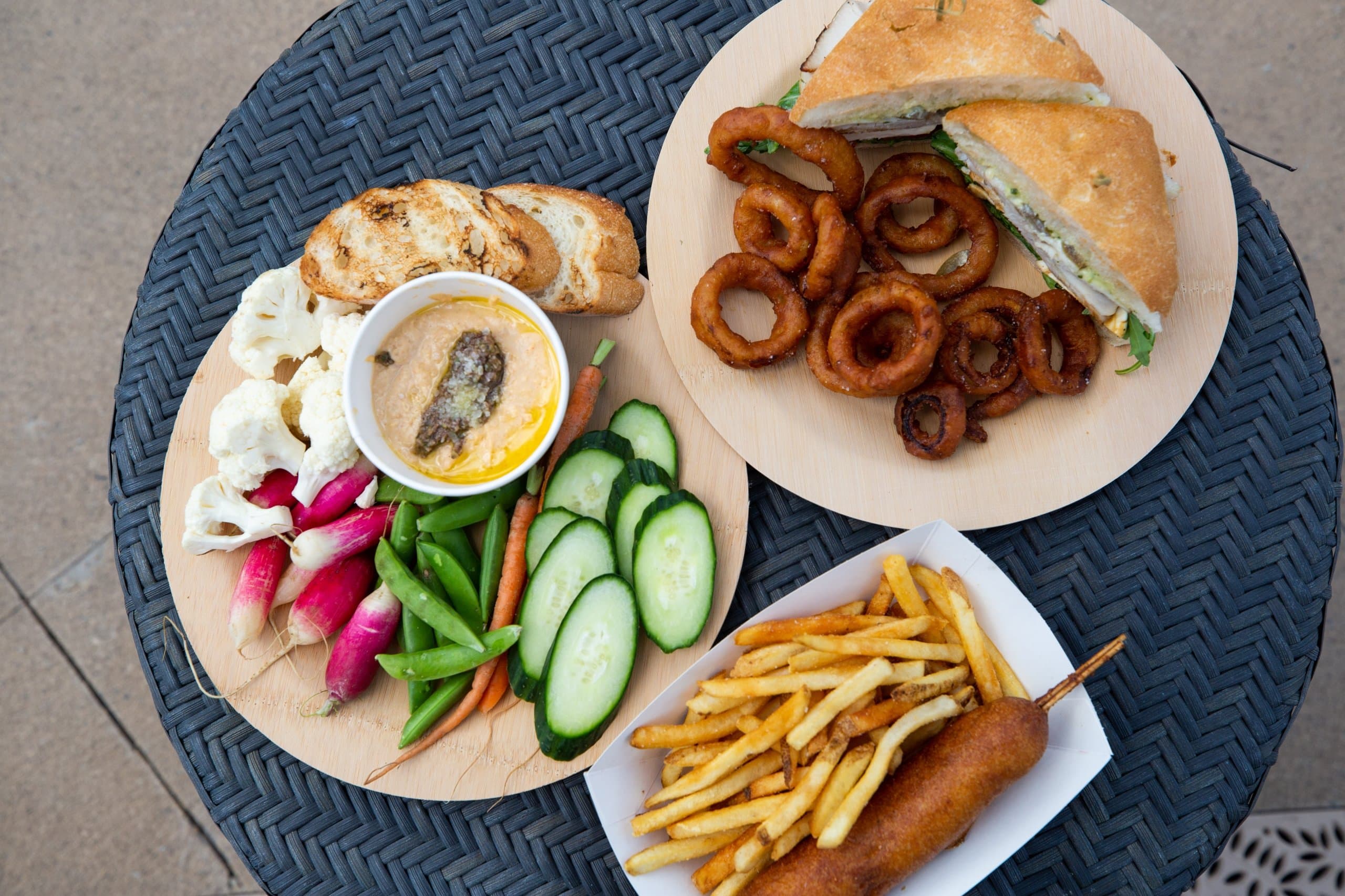 casual dining at Snake River Sporting Club