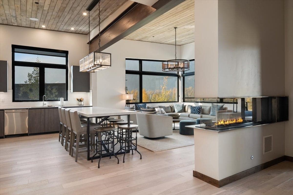 Snake River Sporting Club lodge cabins living and dining spaces