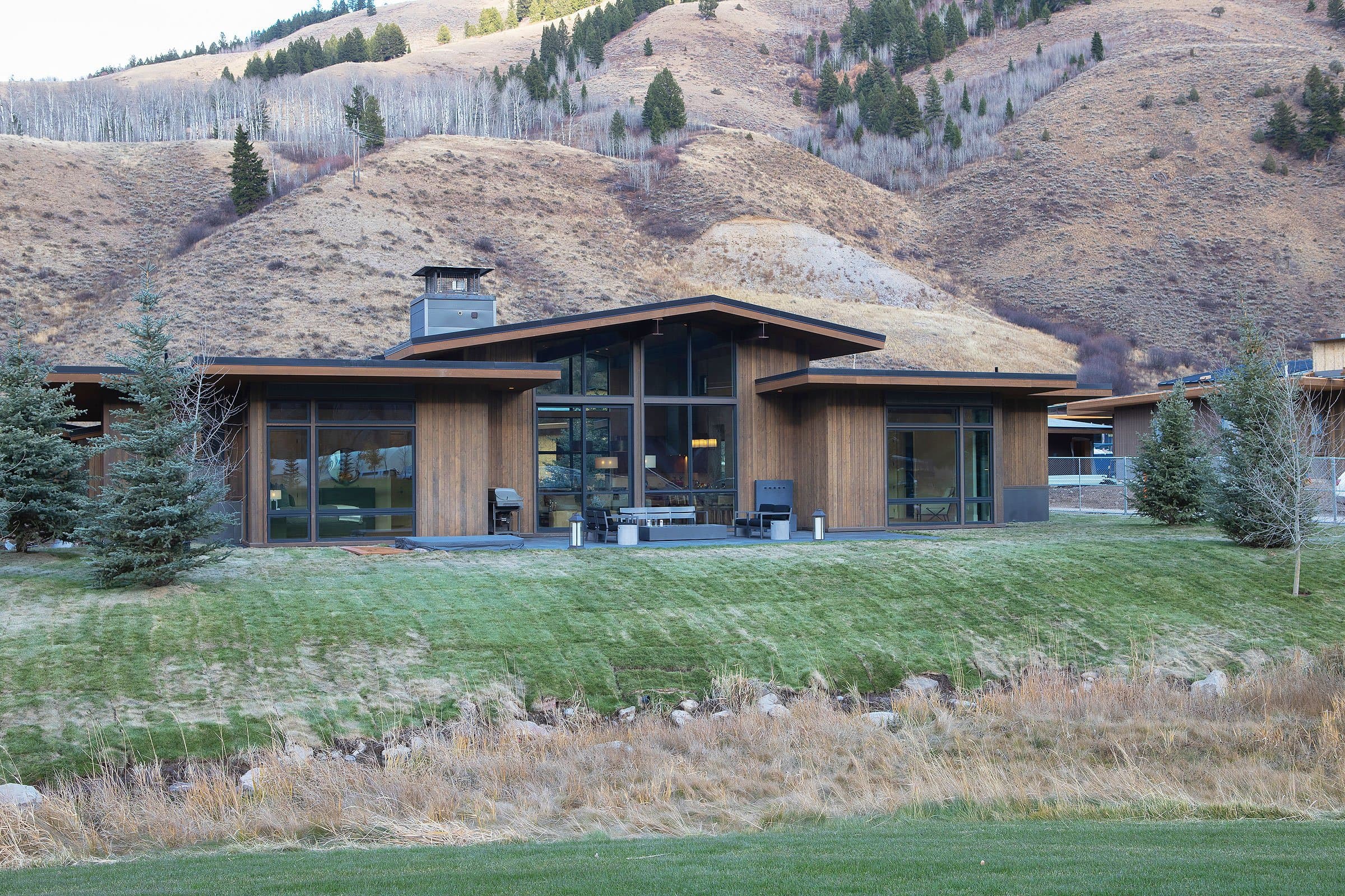 The exterior of a cabin at Snake River Sporting Club