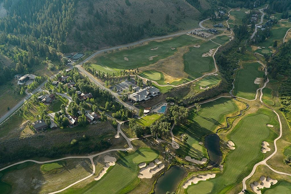 Snake River Sporting Club With Golf Courses Surrounding