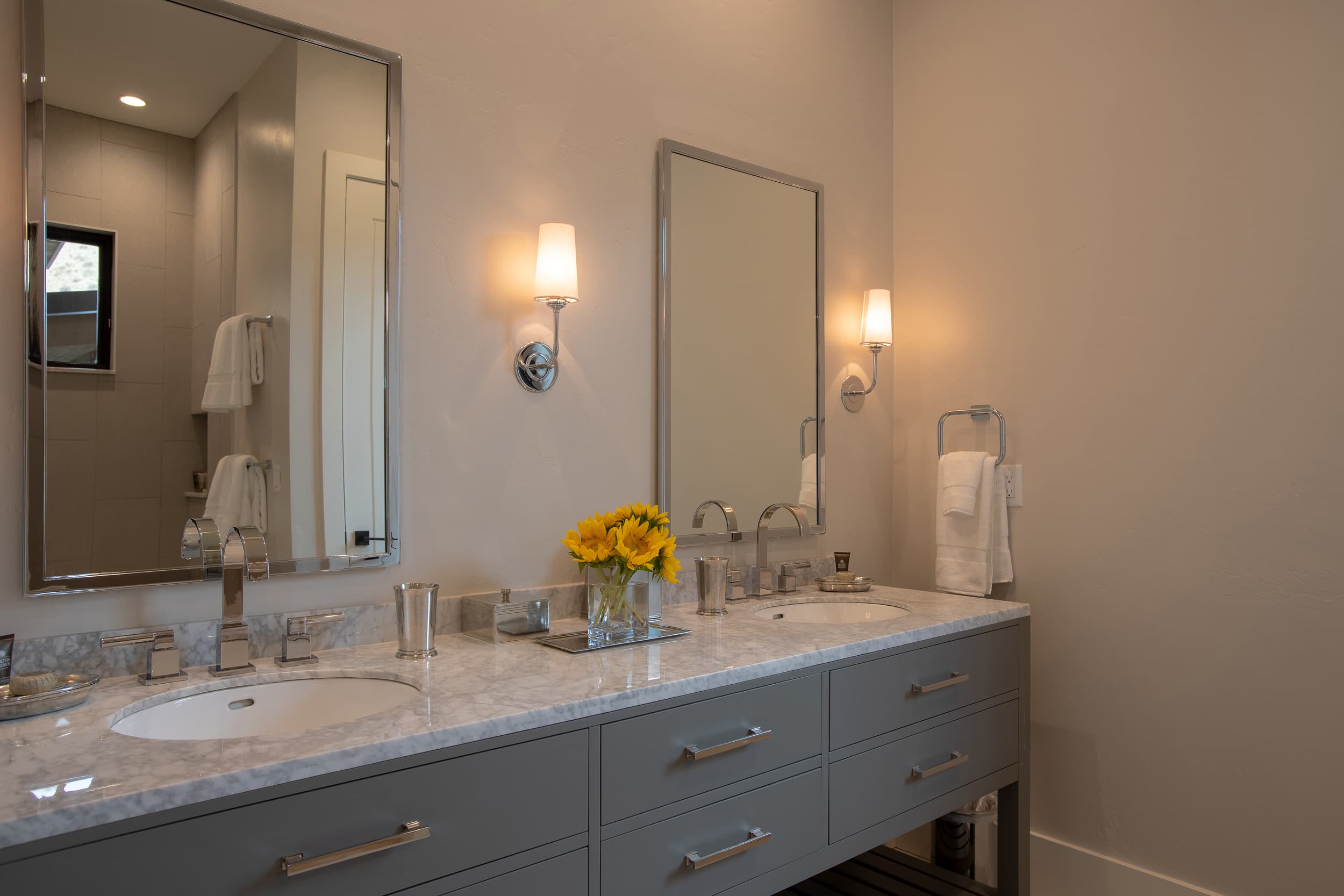 Fairway Cabin Bathroom