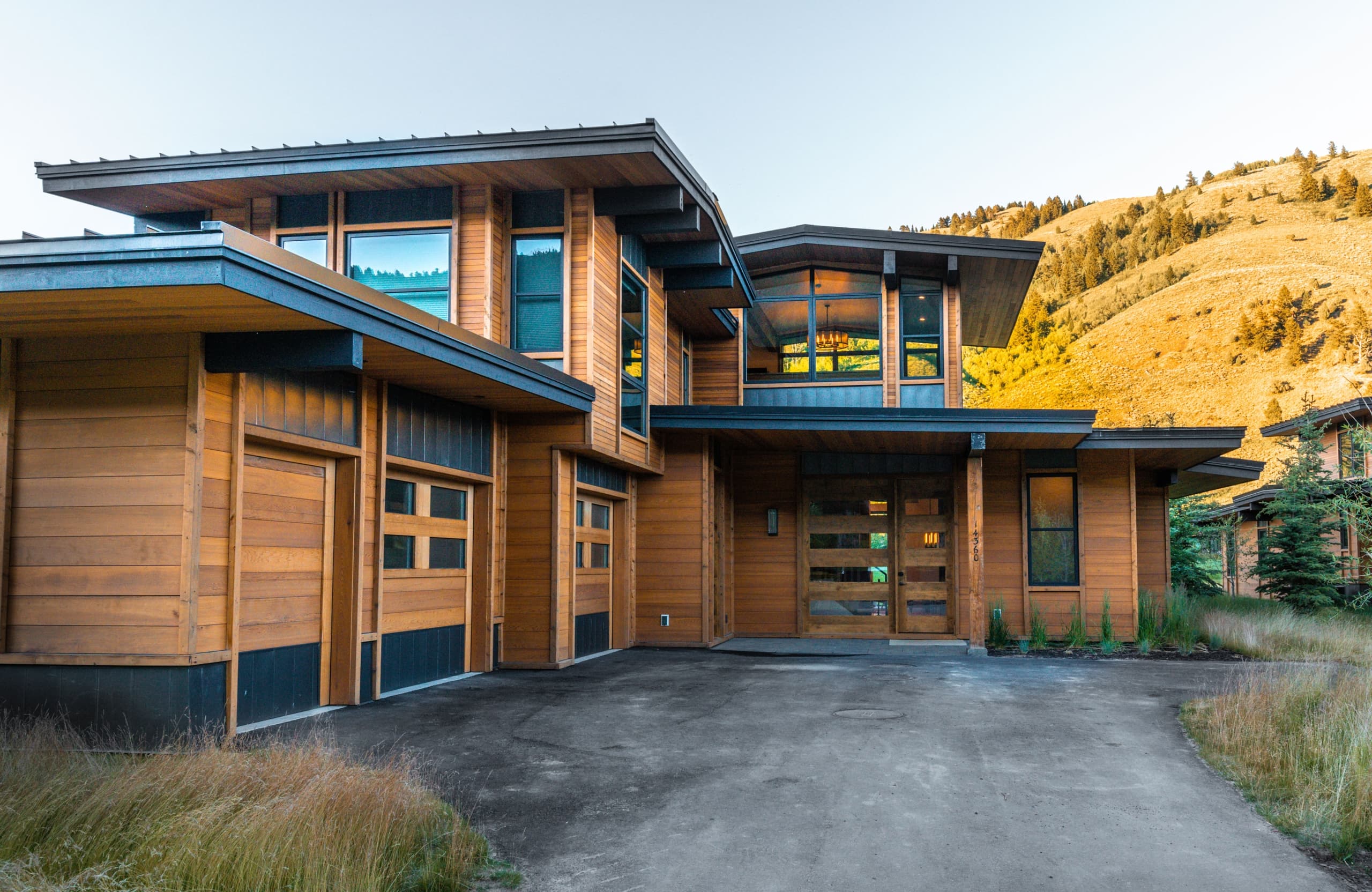 Caddis Lodge exterior