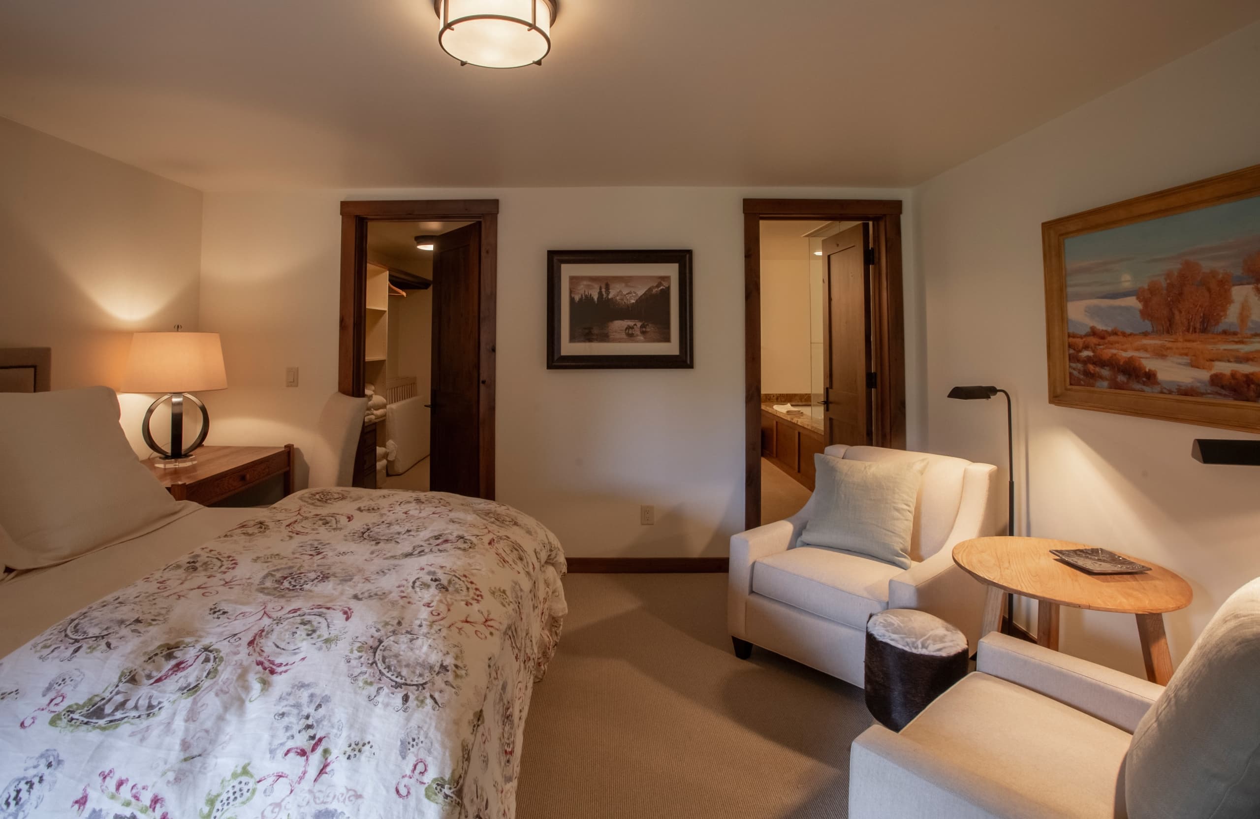 Lodge Cottage Guestroom